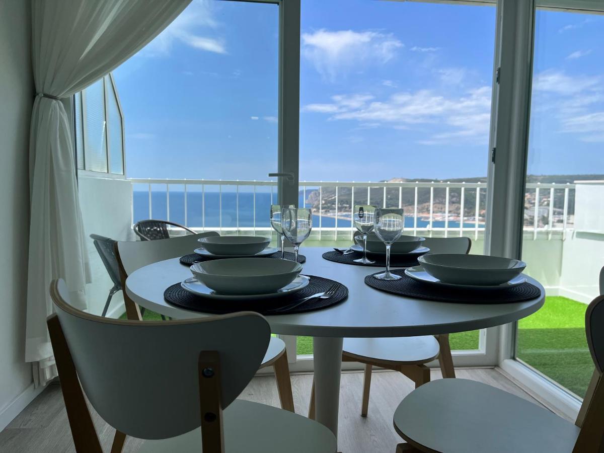 Axenic Retreat - Panoramic Ocean View, Sleeps 4, Ensuite Bathroom, New Redesign Sesimbra Ngoại thất bức ảnh