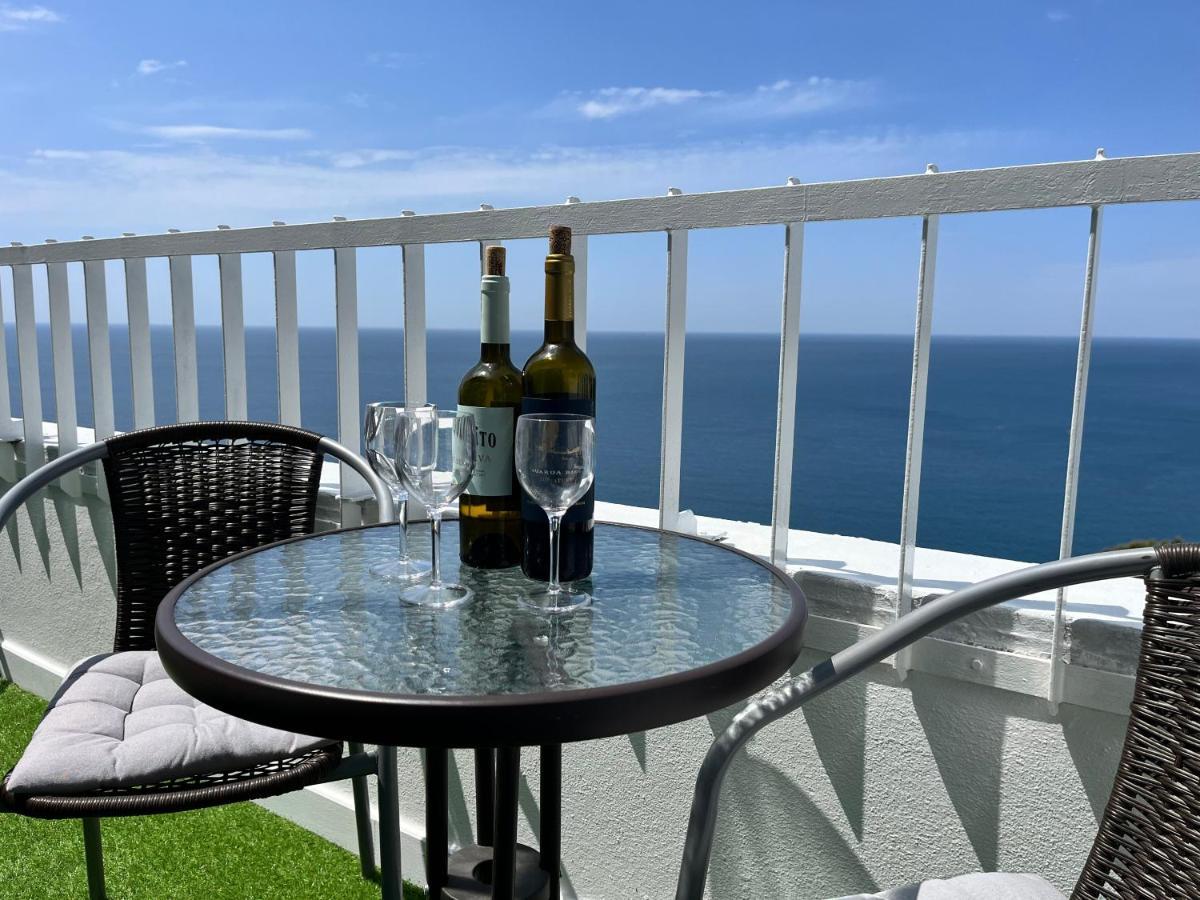 Axenic Retreat - Panoramic Ocean View, Sleeps 4, Ensuite Bathroom, New Redesign Sesimbra Ngoại thất bức ảnh