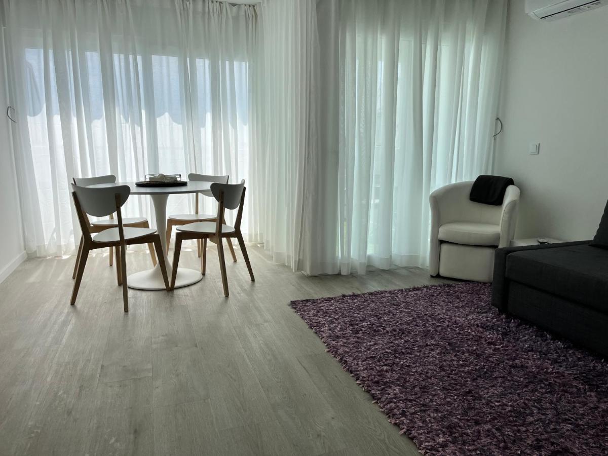 Axenic Retreat - Panoramic Ocean View, Sleeps 4, Ensuite Bathroom, New Redesign Sesimbra Ngoại thất bức ảnh