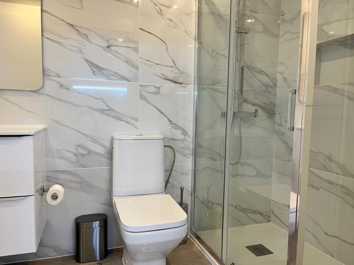 Axenic Retreat - Panoramic Ocean View, Sleeps 4, Ensuite Bathroom, New Redesign Sesimbra Ngoại thất bức ảnh